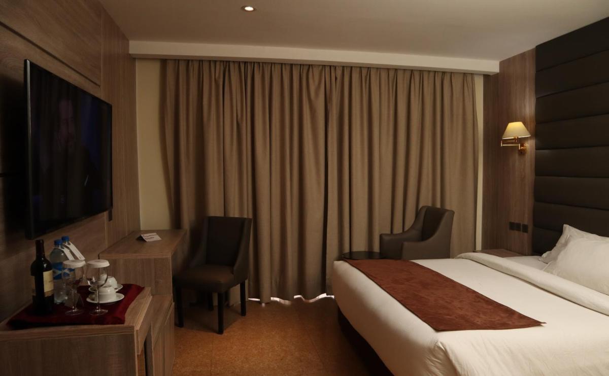 Monty Suites Calabar - Hizvo