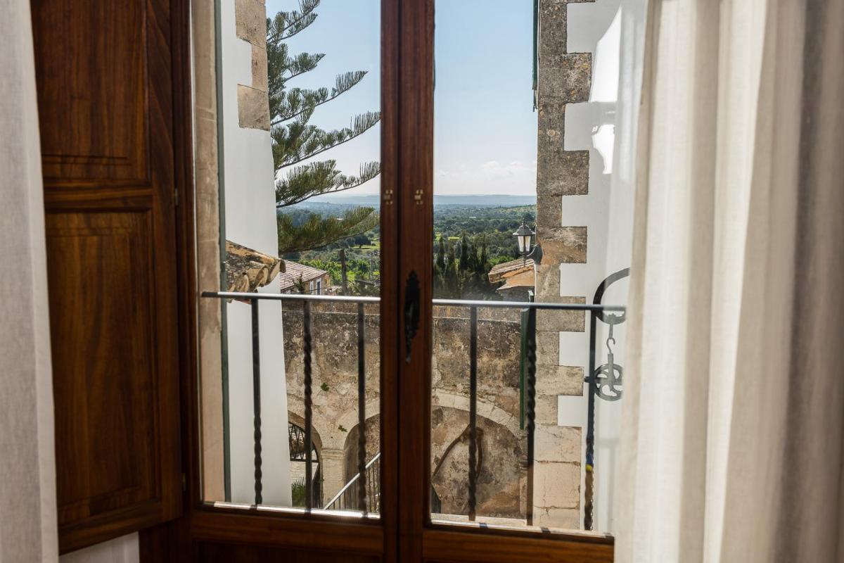 Un balcón o terraza de Ca'n Beneït