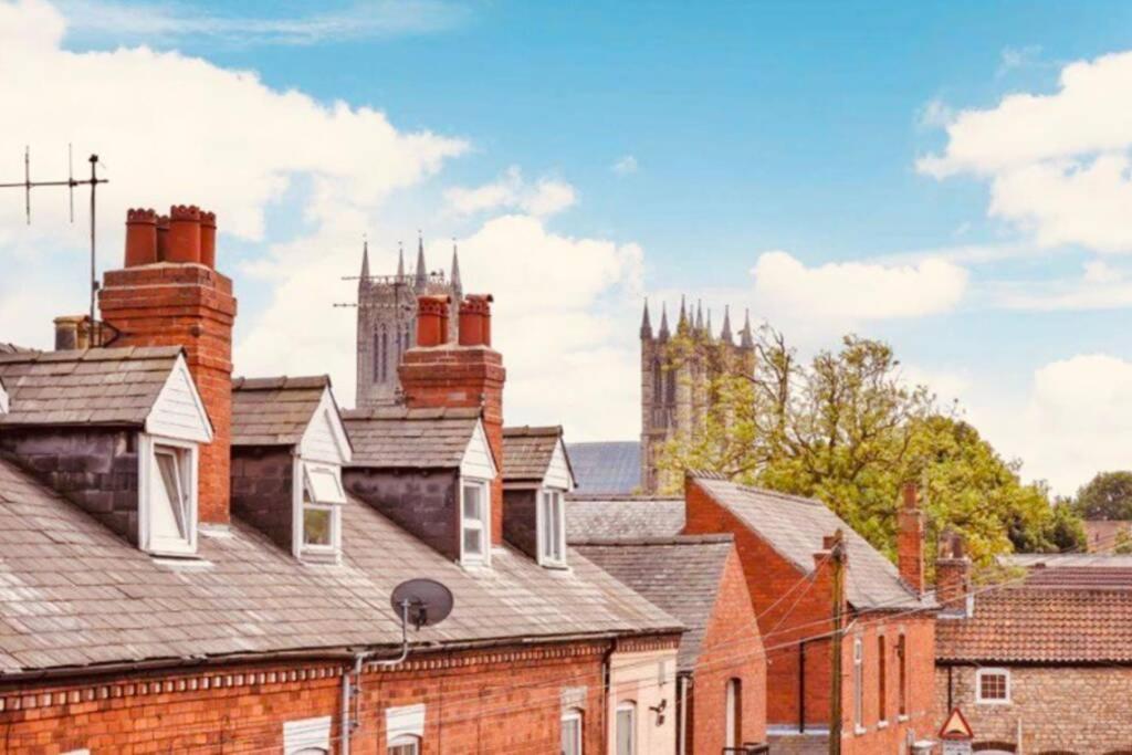 Boutique Townhouse Uphill Lincoln - Housity