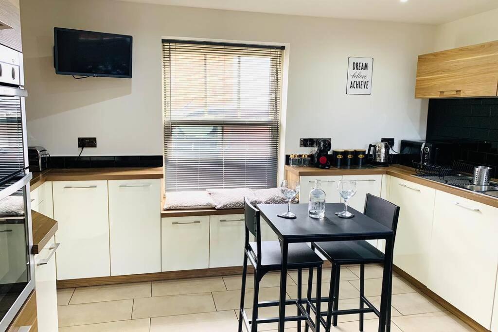 Boutique Townhouse Uphill Lincoln - Housity