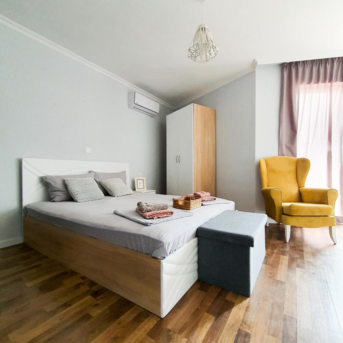 Студио High Rise - Housity