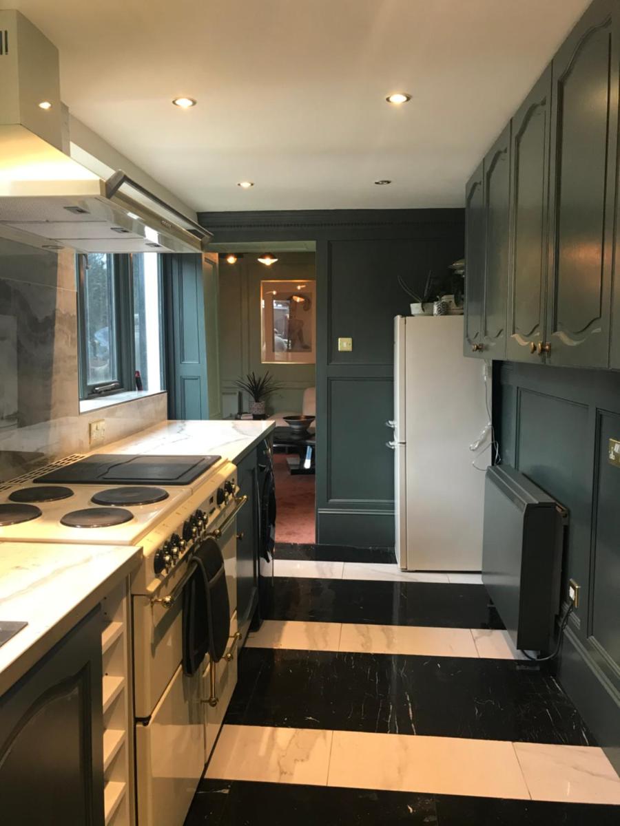 Luxury 1 bed apartment by the beach - Housity