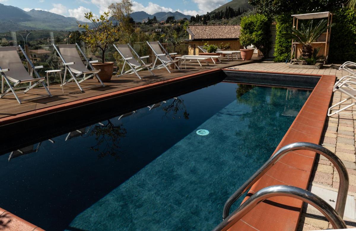 BnB Casa Rossa - Housity