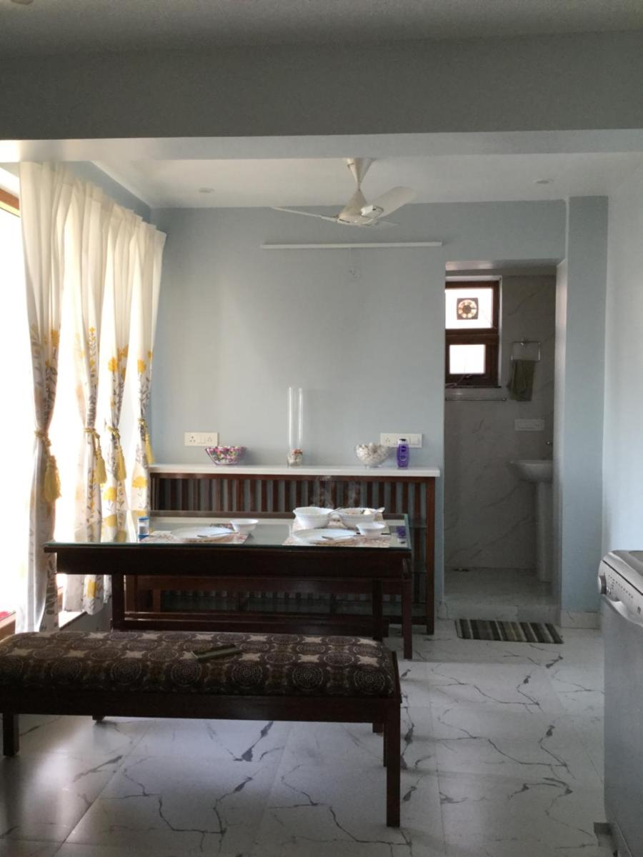 House in the Oaks - Housity
