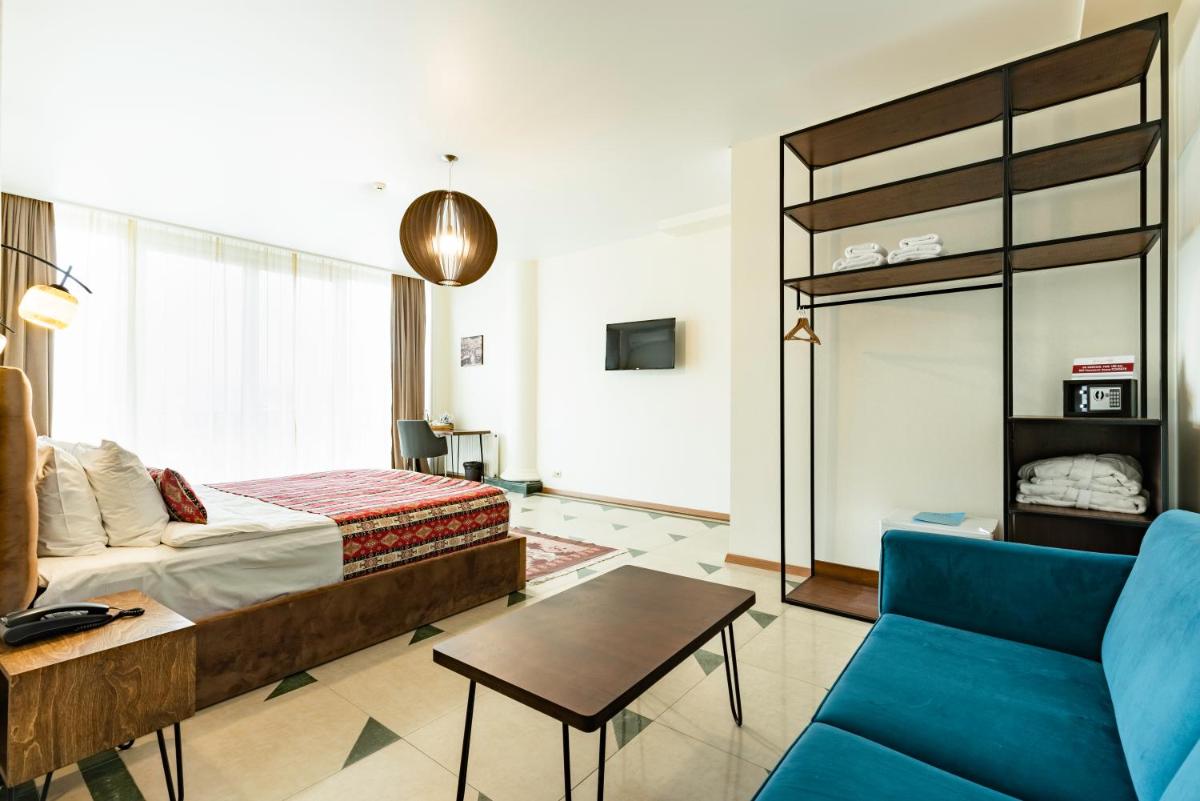 Hotel Flower - Hizvo