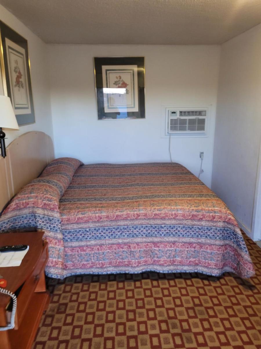 Relax Inn Ranger - Housity