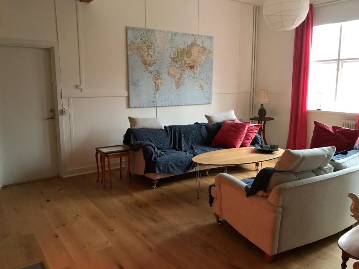 Lysekil-Brastad - Housity