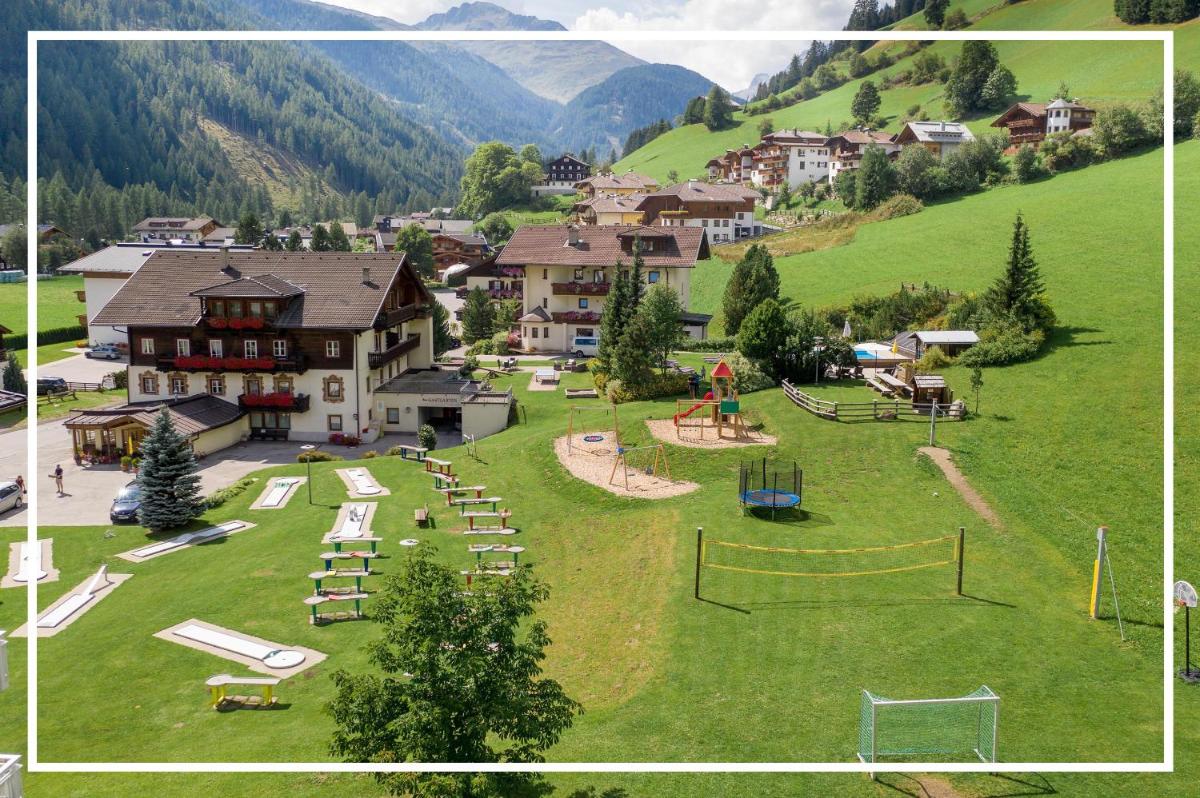 Gutshof - Urlaubsresort Hafele - Housity