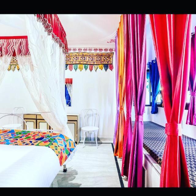 White House Homestay - Housity
