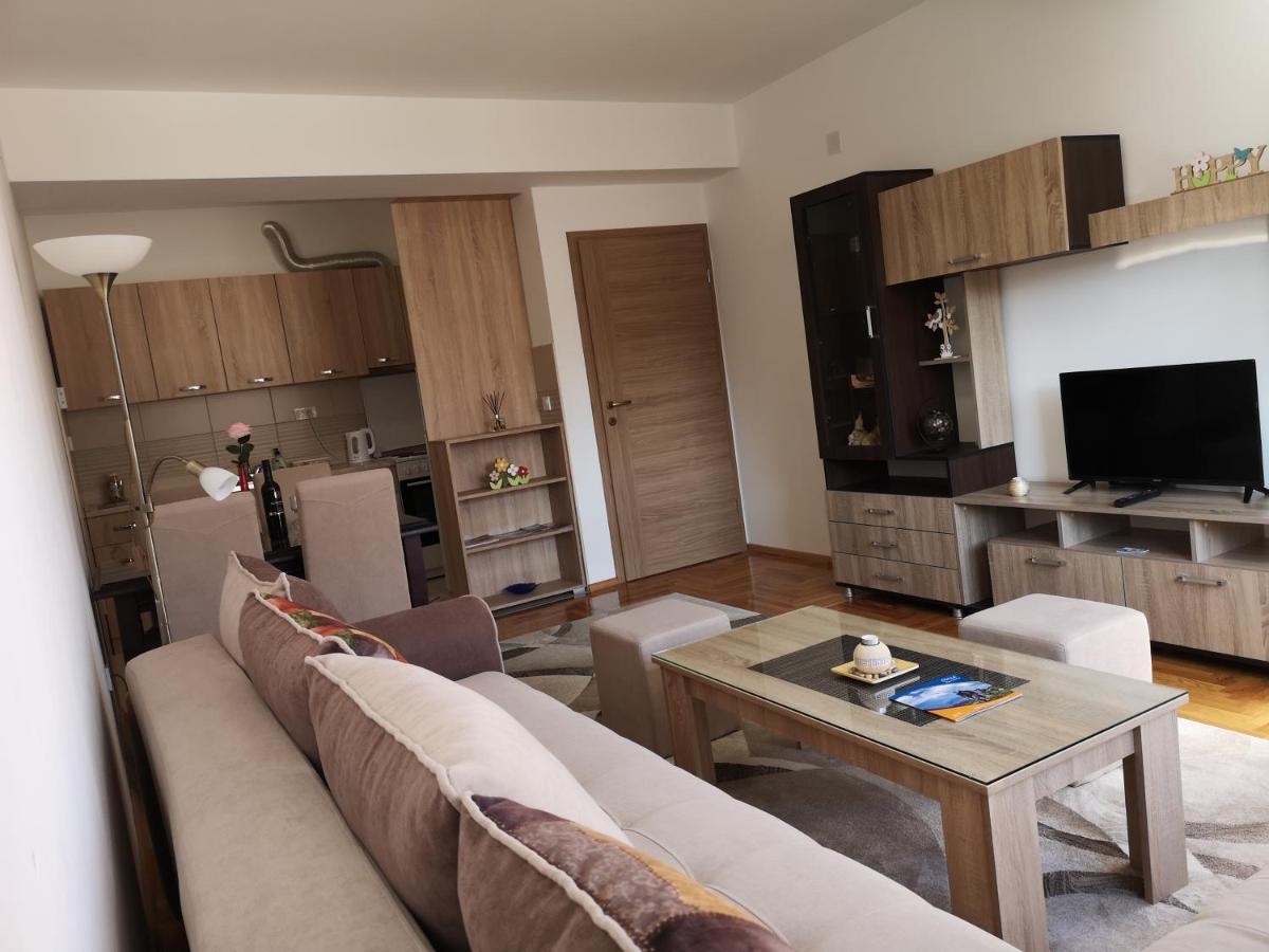 Enjoy Apartments Karamach - Housity