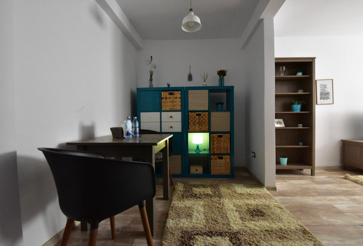 Central Beach Apartment - Housity