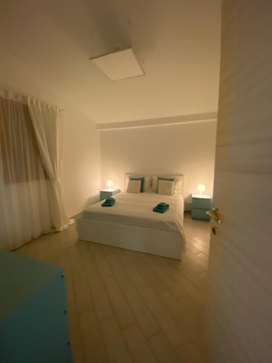Plumes Home - Housity