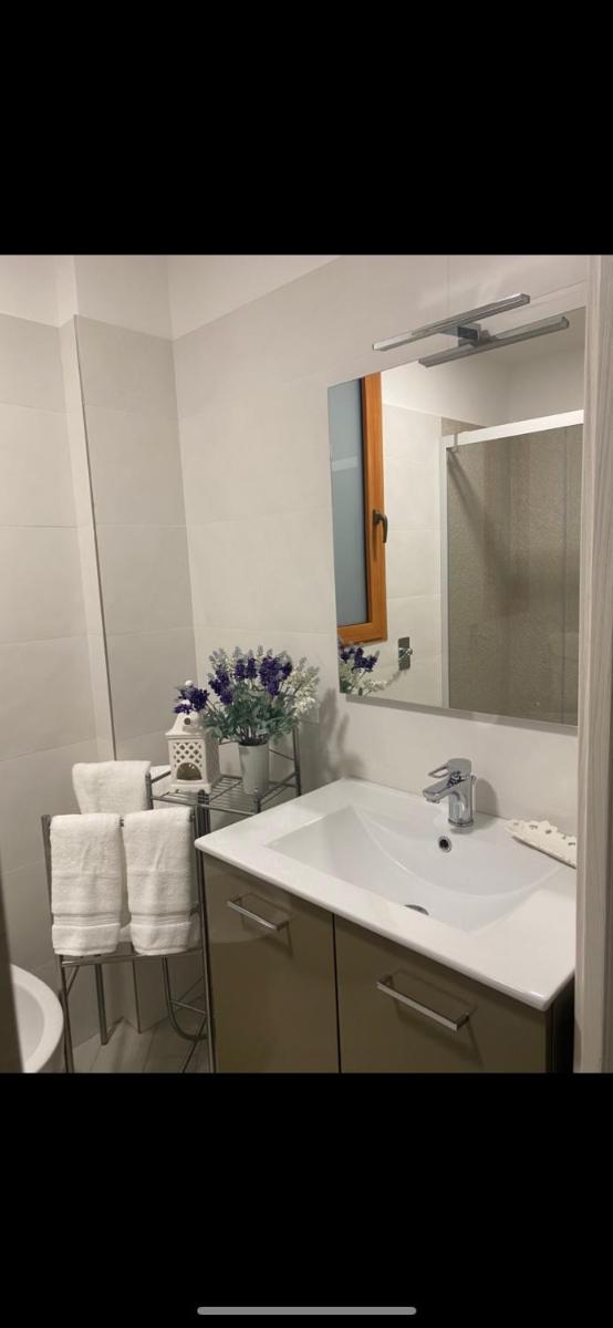 Plumes Home - Housity