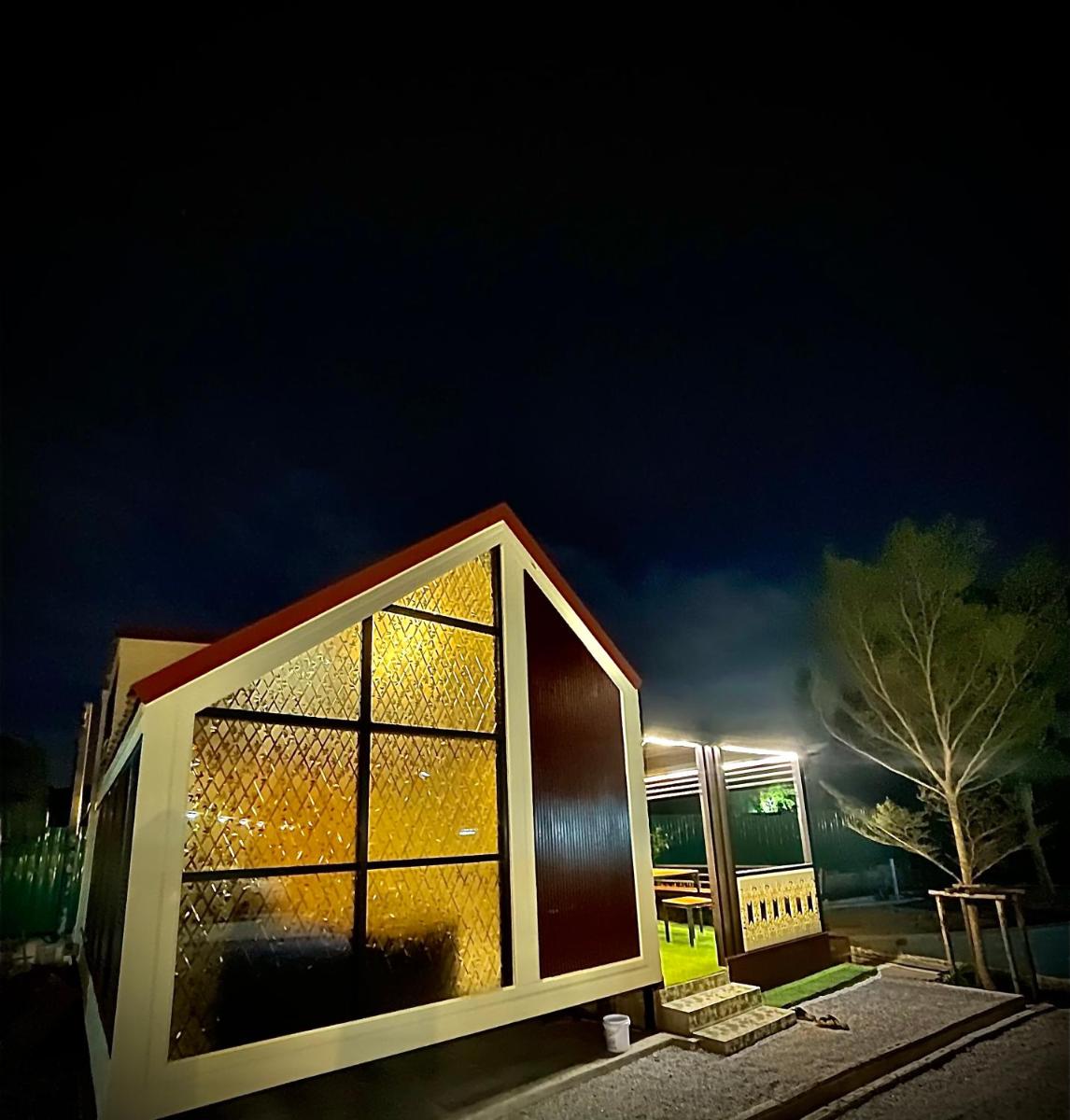 Noree Jacuzzi House - Housity