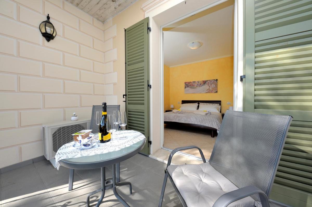 APPARTAMENTO MIMOSA centro Salo' - Housity
