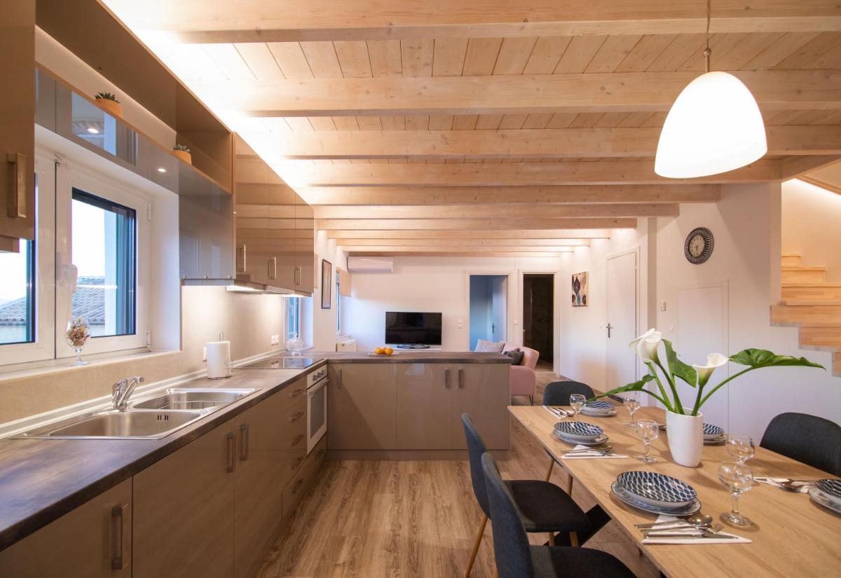 Sole di Corfu - Housity