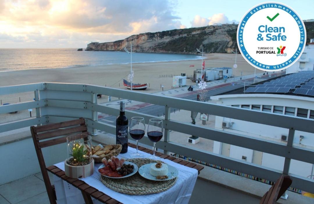 Beachfront Apartment Nazaré - Housity