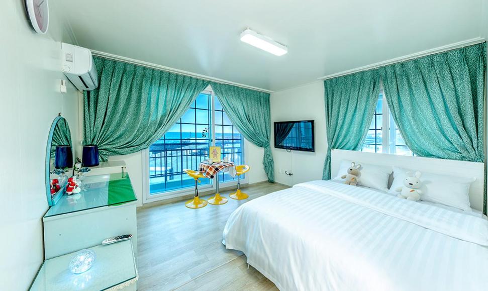 Jeju Sea Palace Pension - Housity