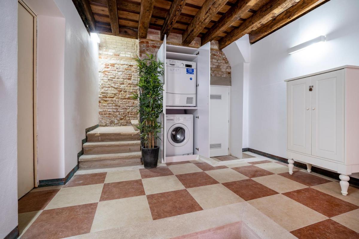 Sea to Sky Apartments by Wonderful Italy - Housity