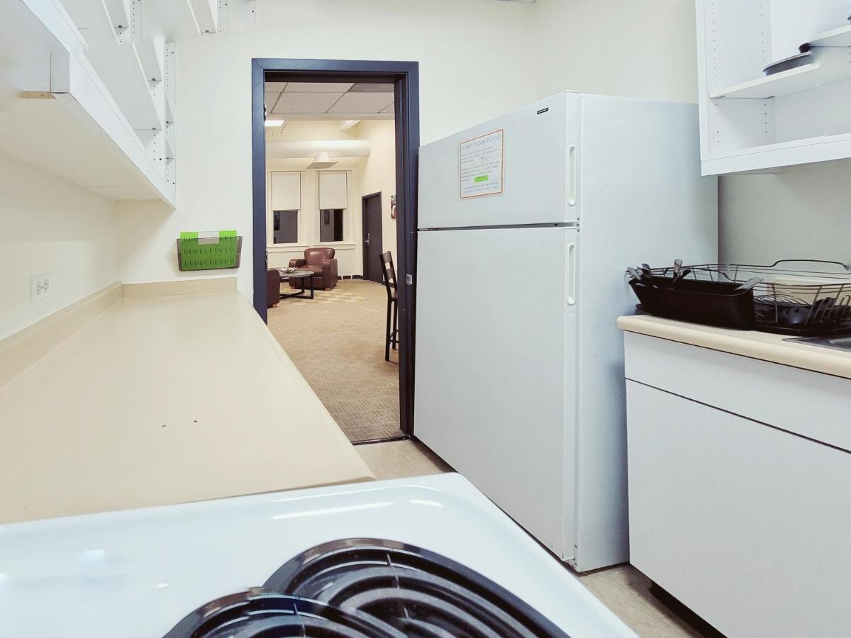 HI Chicago Apartments - Housity