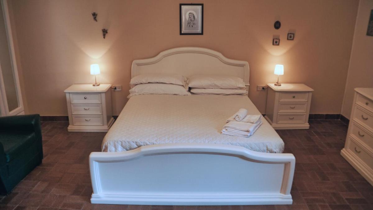 Villa La Caletta - Housity