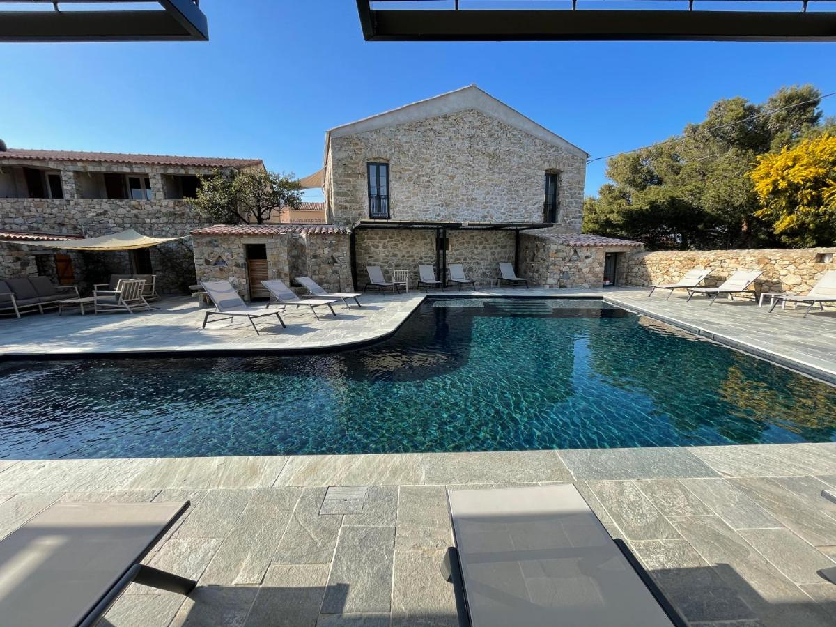 Piscine de l'établissement Hôtel Casa Rossa & Spa ou située à proximité