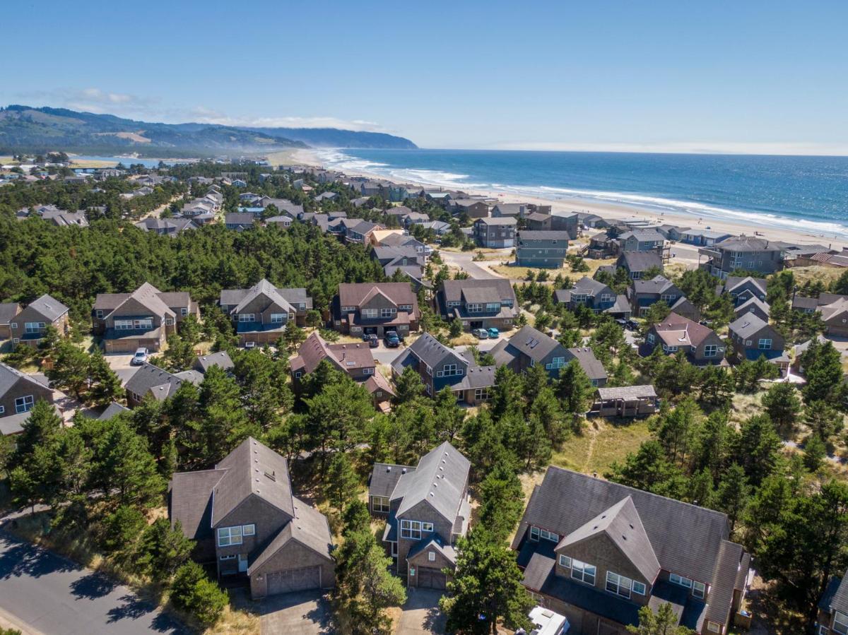 Haystack Haven, Modern beach house, ideal for couples, dogs welcome - Housity