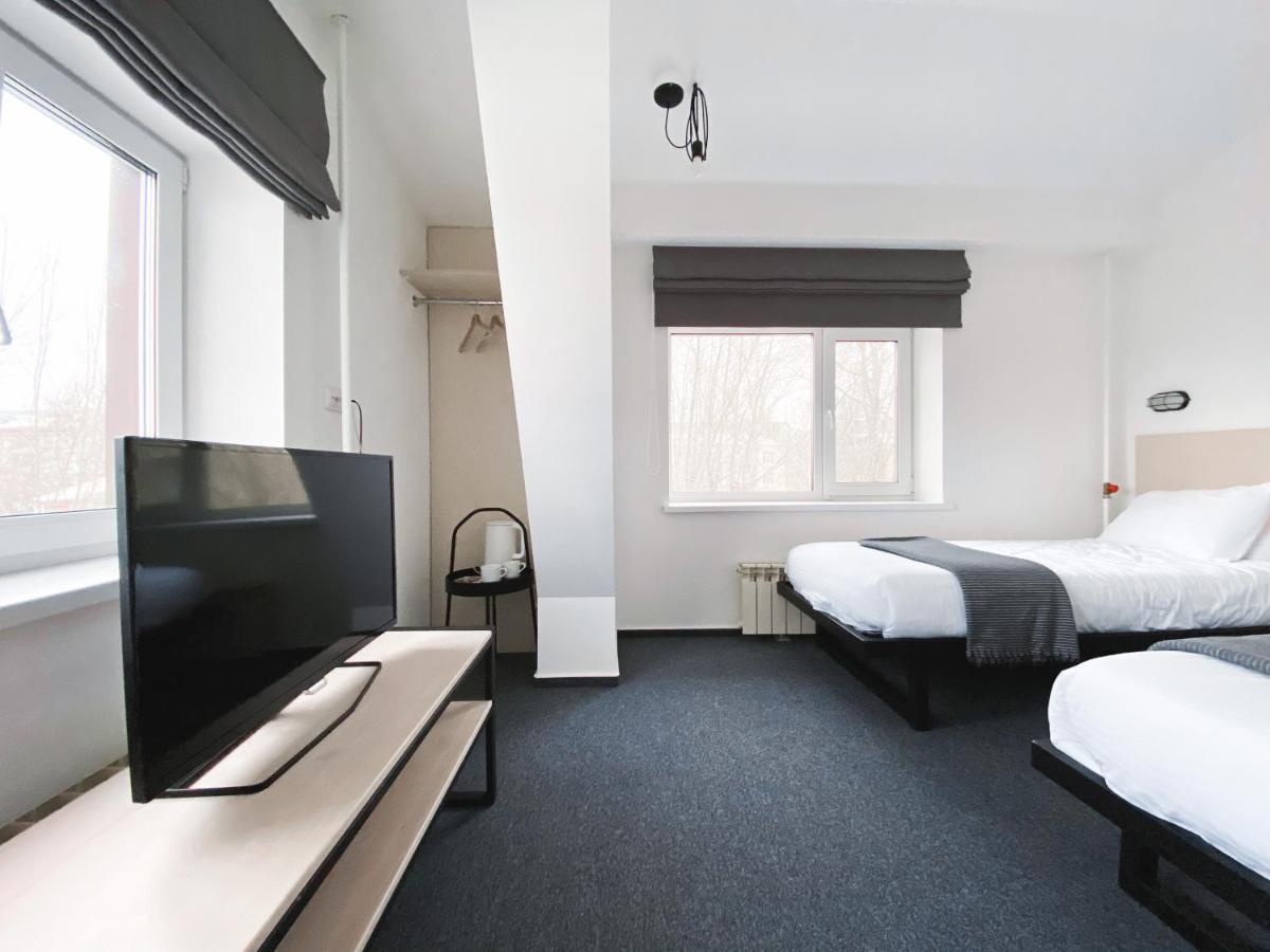 Moment Hotel - Housity