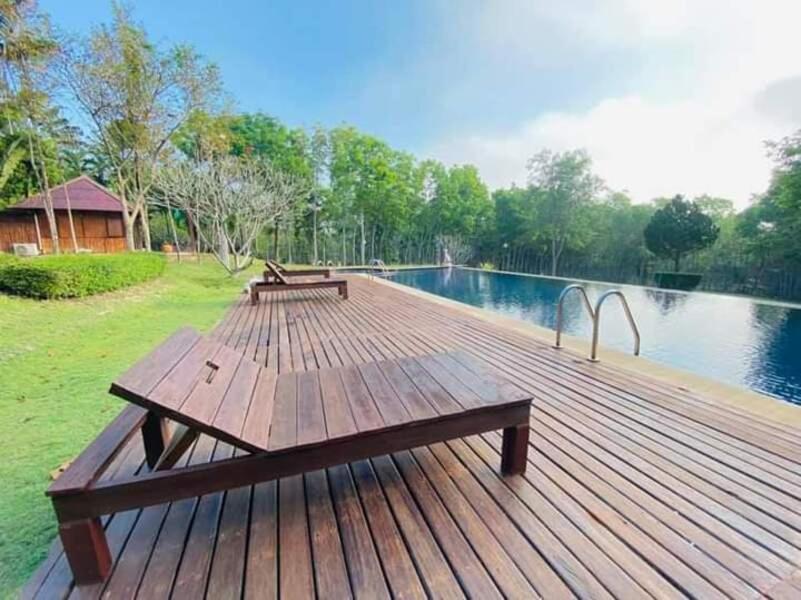 Baanwangnamkeaw Lodge - Housity