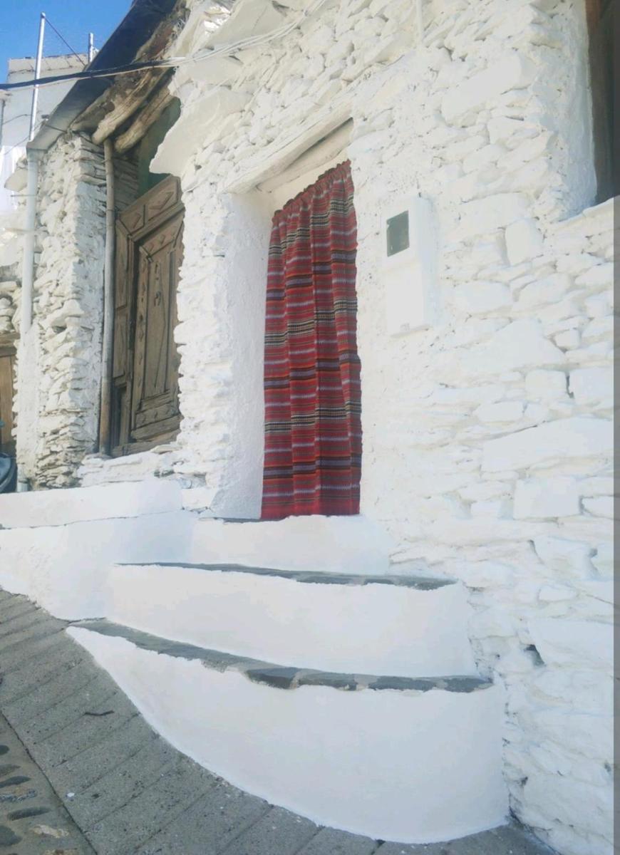 La Maestra - Housity