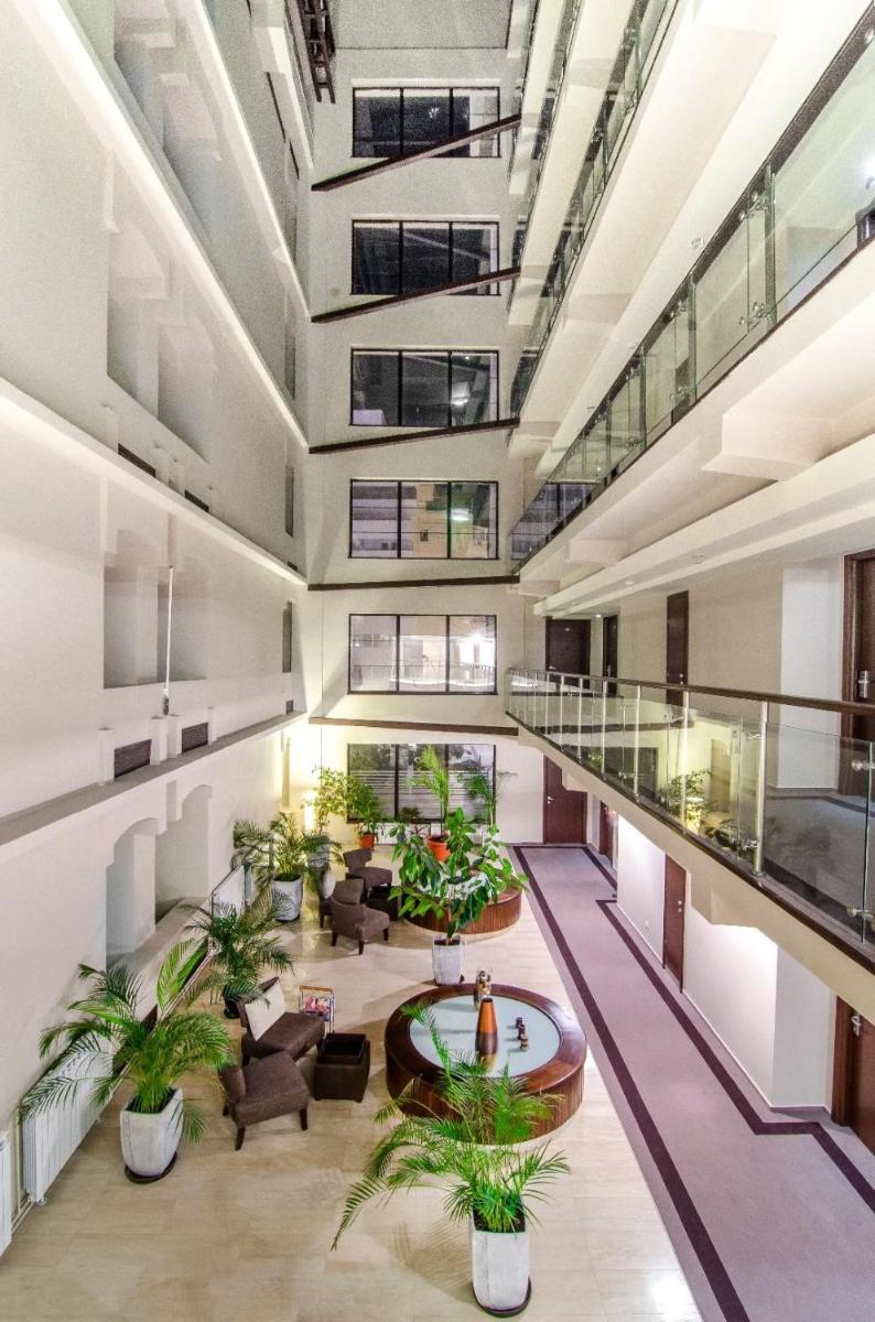 Hotel Pietroasa - Housity