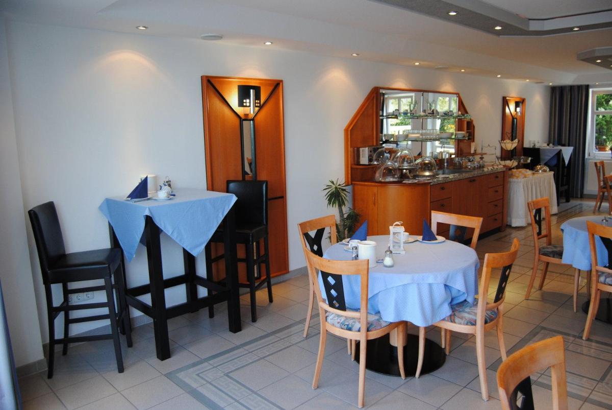 Hotelpension Vitalis - Housity