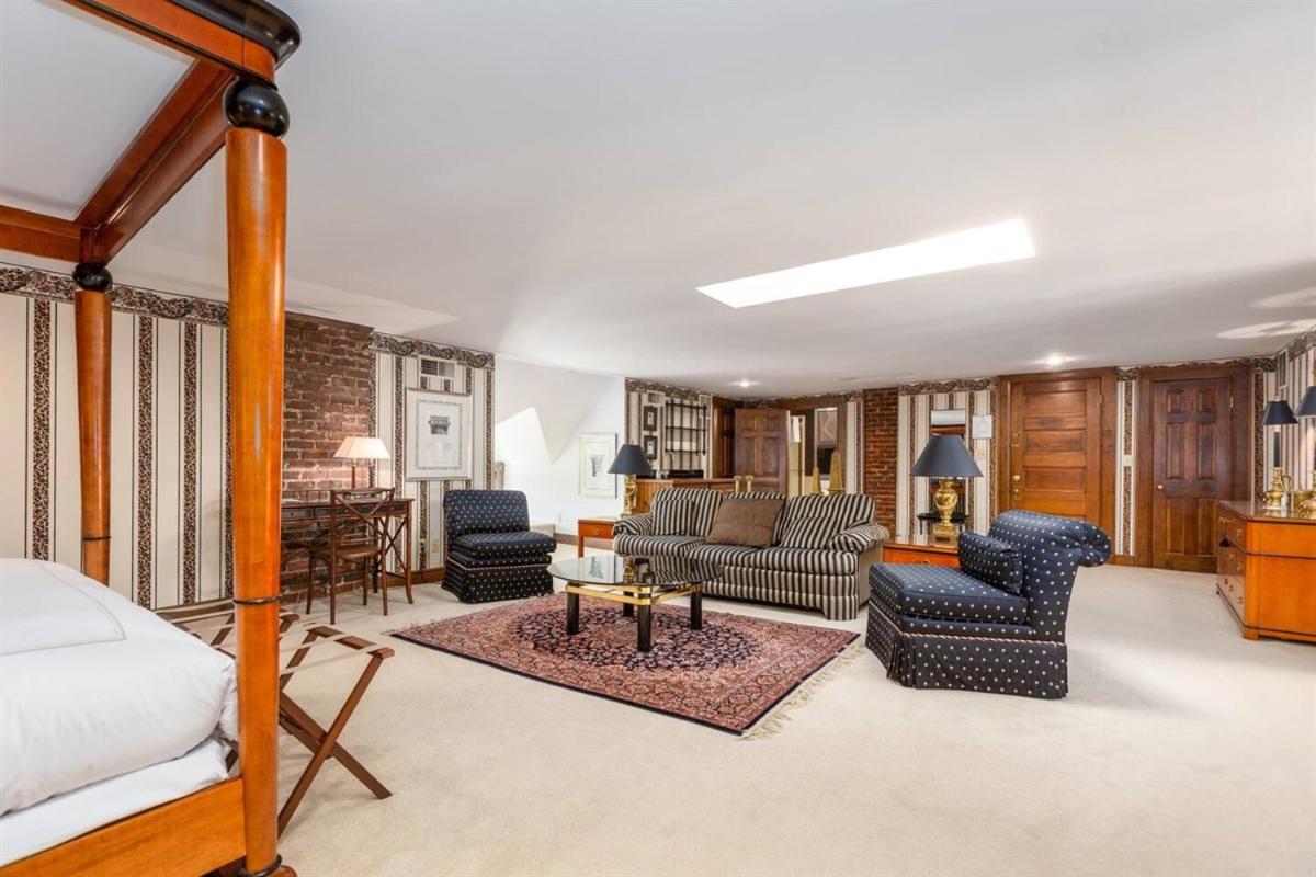 The Shaffner Inn - Housity