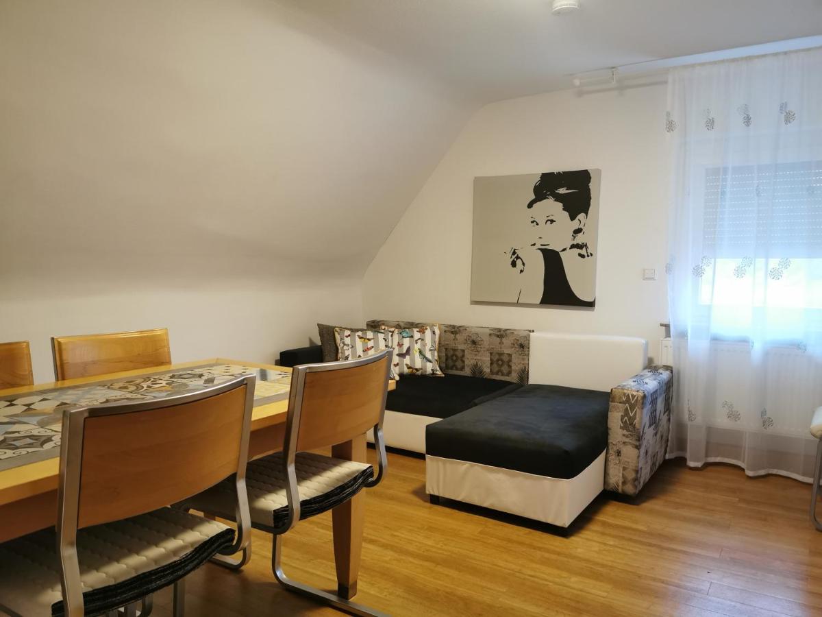 Alice nahe EuropaPark Rulantica - Housity