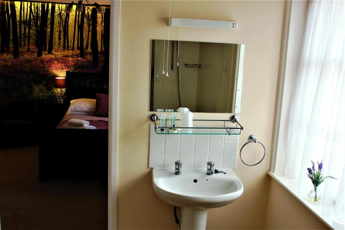 The Dove Inn - Housity