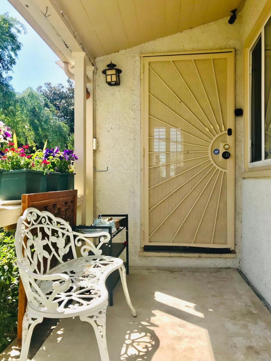 LAX Teresa AIR B&B - Housity