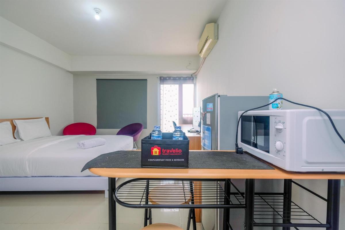 Chic and Cozy Studio Park View Condominium Apartment By Travelio - Housity