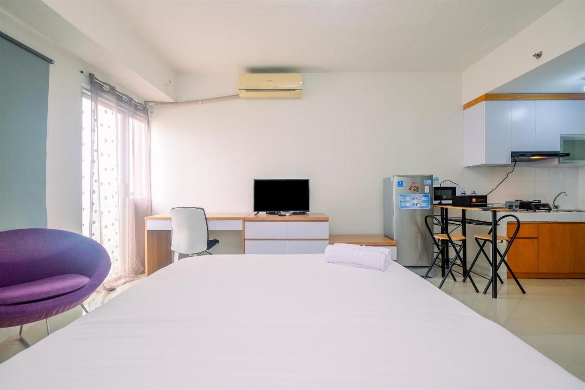 Chic and Cozy Studio Park View Condominium Apartment By Travelio - Housity