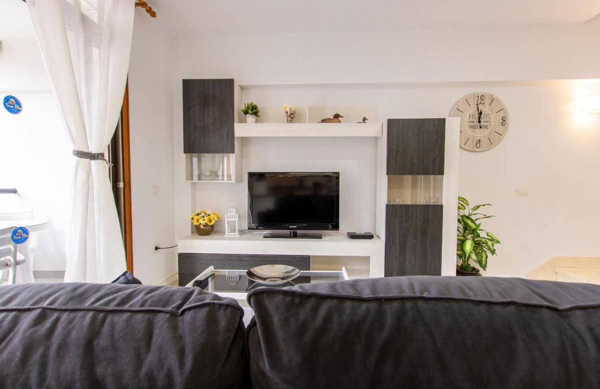 ALTEMAR 2A004 - Housity