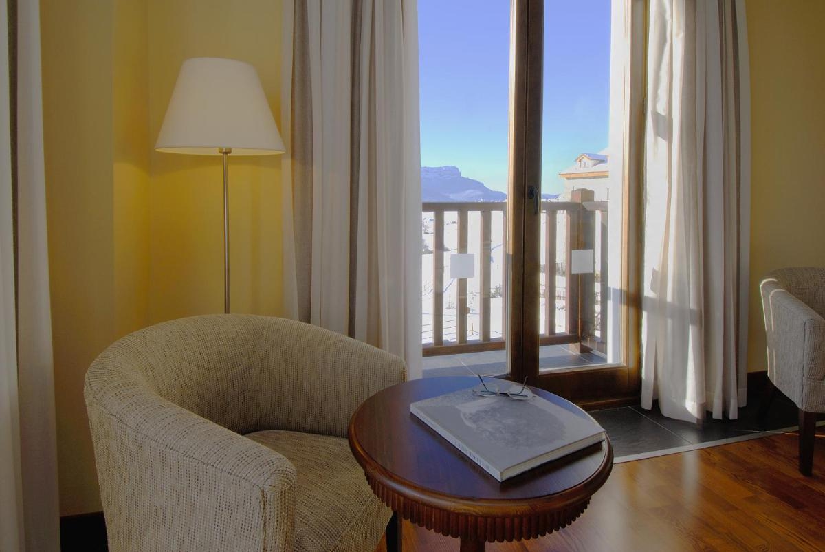 Zona de estar de Hotel & Spa Real Badaguás Jaca