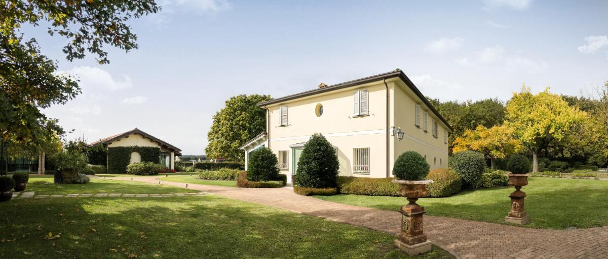 Villa Abbondanzi Resort - Housity