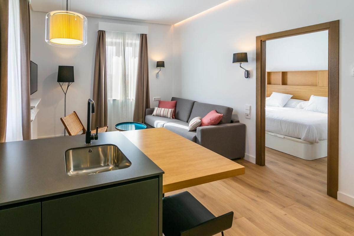 Aquitania Home Suites - Housity