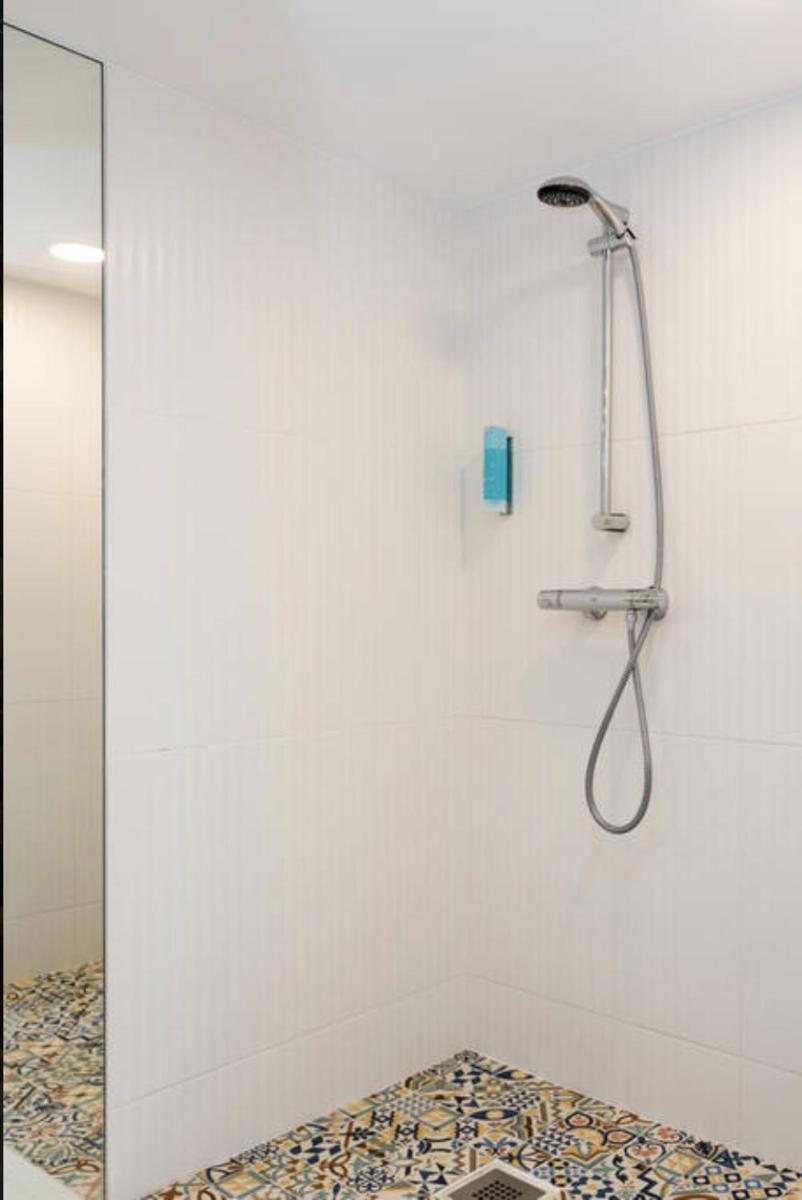 Salle de bains dans l'établissement Atypik Hotel