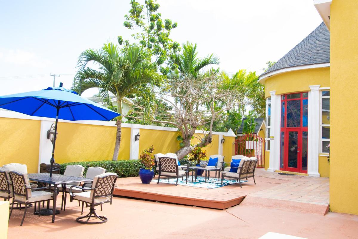 Brownstone Guesthouses - Housity