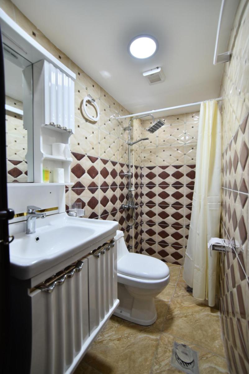 Petra Guests Hotel - Housity