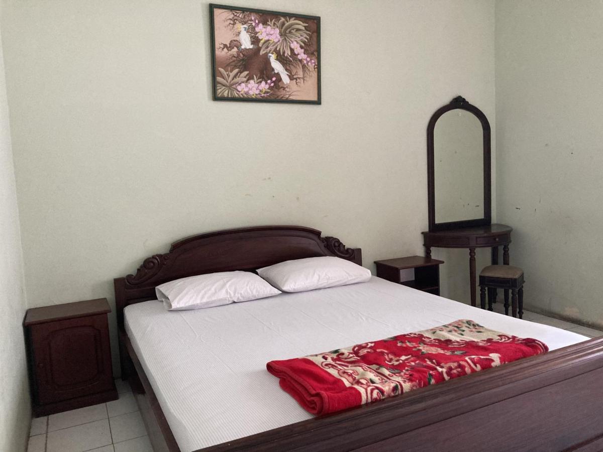 Hotel Garuda Syariah near Alun Alun Banjarnegara - Housity