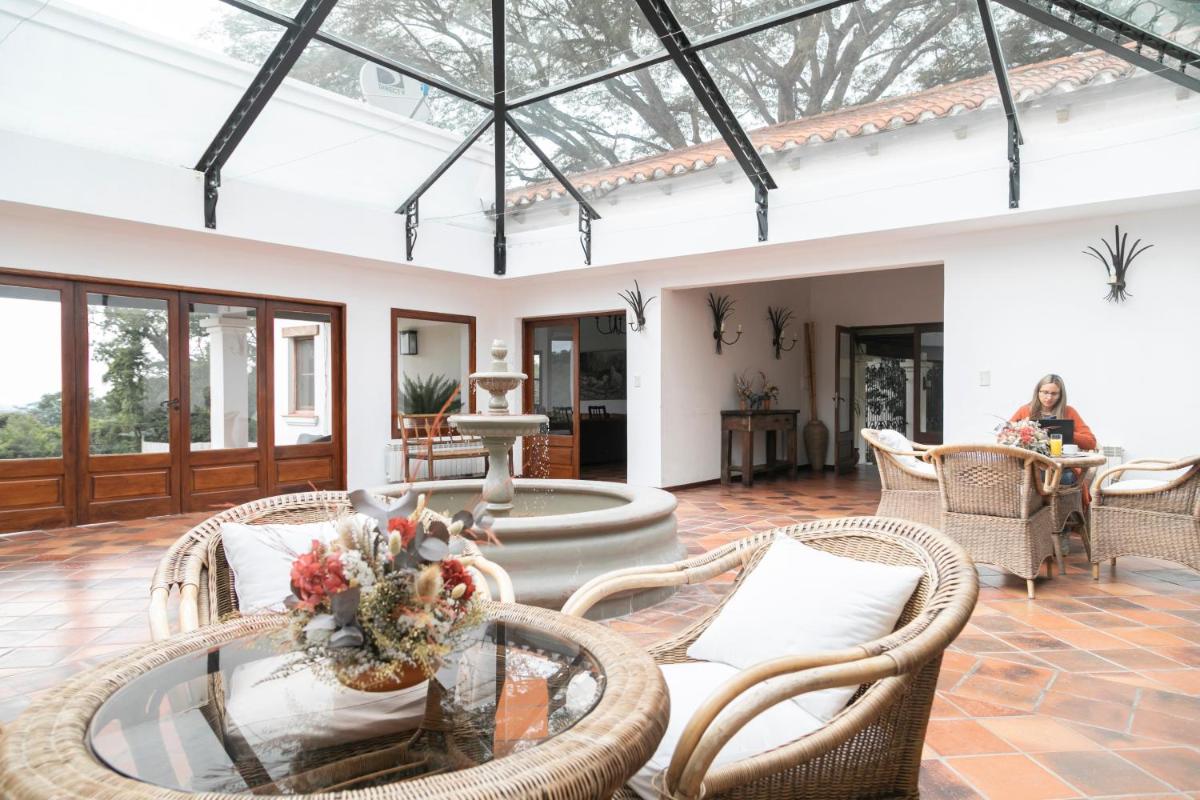 Hotel Torrontes - Housity