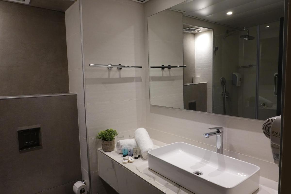 Plaza Nof HaGalil - Housity