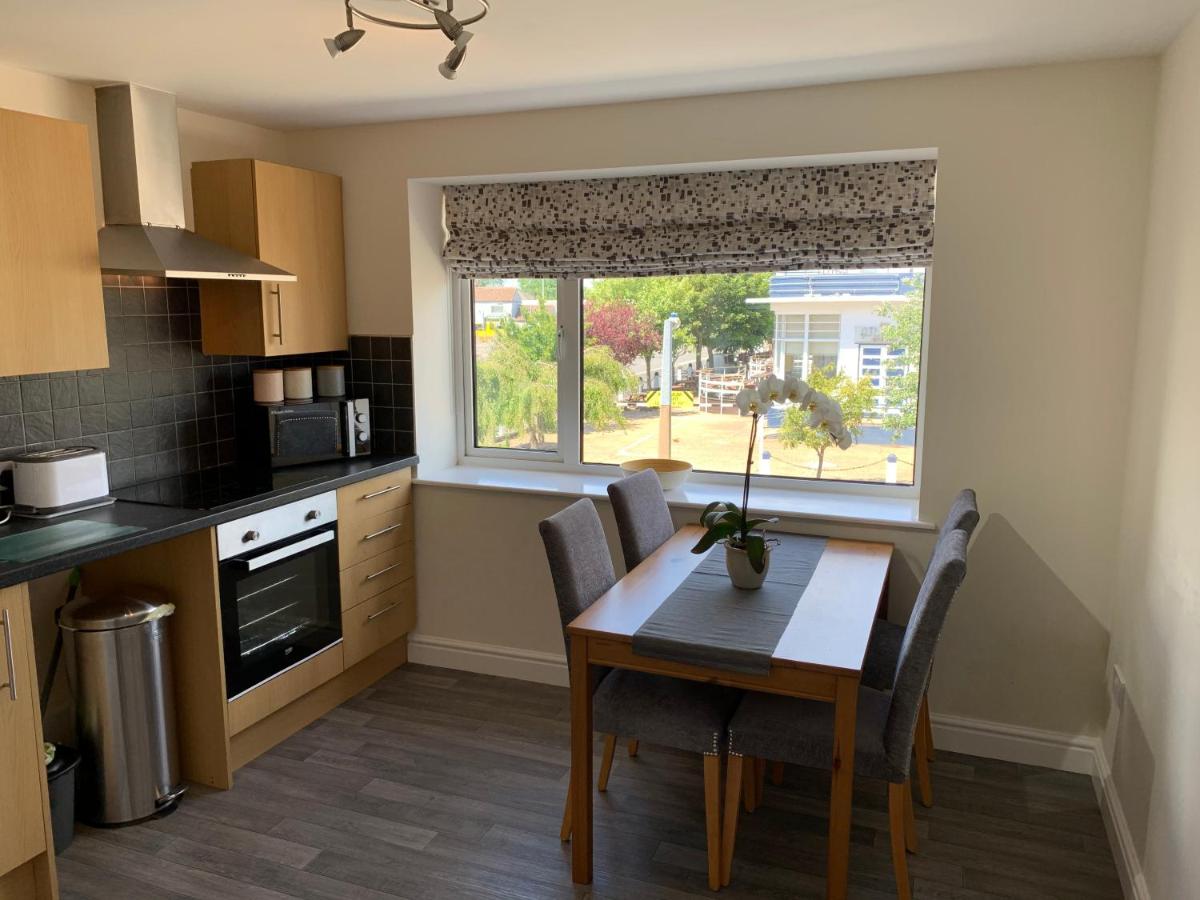 Balcony Apartment near Skegness Beach & Town - Housity