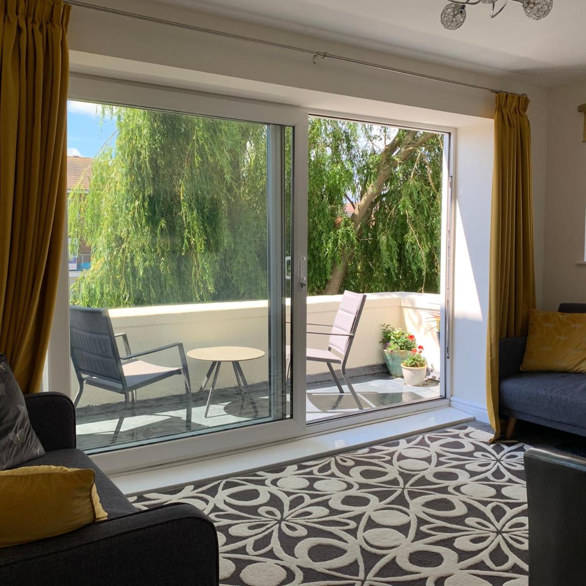 Balcony Apartment near Skegness Beach & Town - Housity